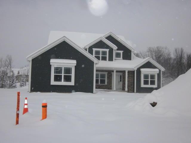 7225 W River Birch Dr., Mequon, WI 53092