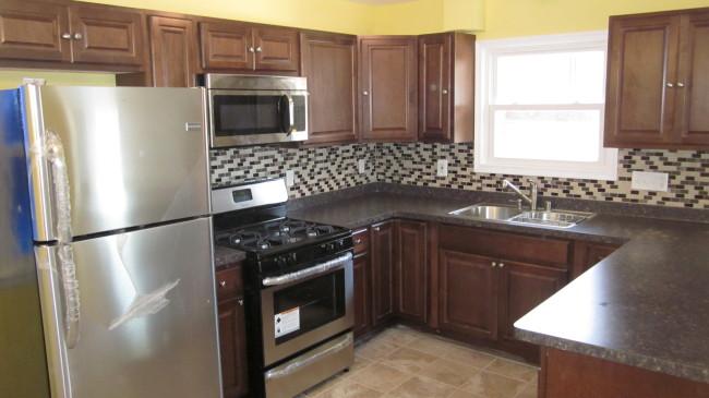 4122 N 81st St, Milwaukee, WI 53222