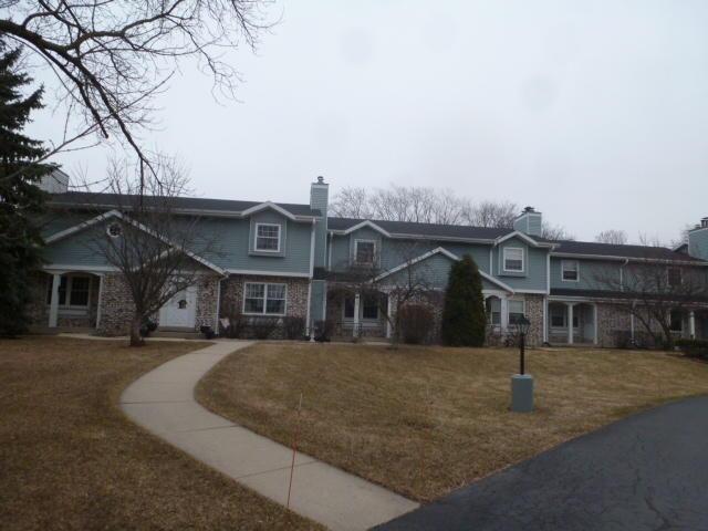 5223 W Loomis Rd, Greenfield, WI 53129