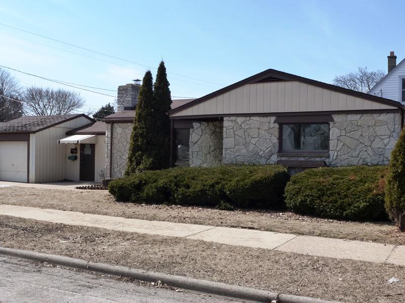 3847 S 20th Pl, Milwaukee, WI 53221