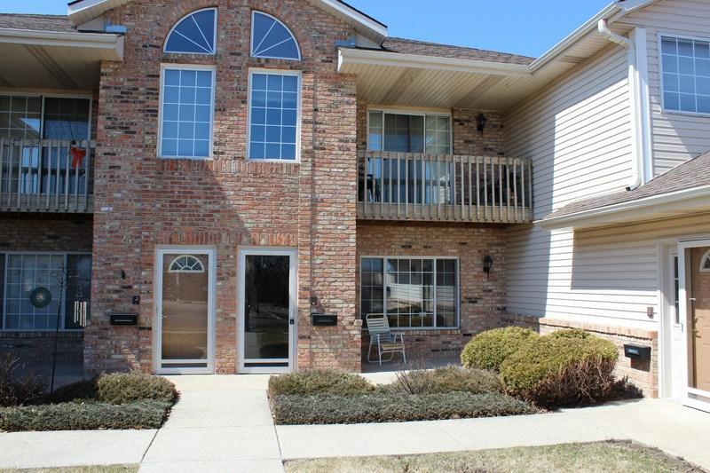 2249 S Calhoun Rd. #Unit 3, New Berlin, WI 53151