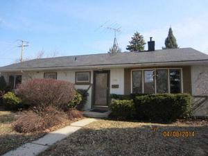 5456 N Strathmore Ave, Milwaukee, WI 53218