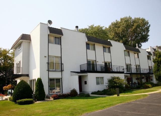 4815 5th Ave #2, Kenosha, WI 53140