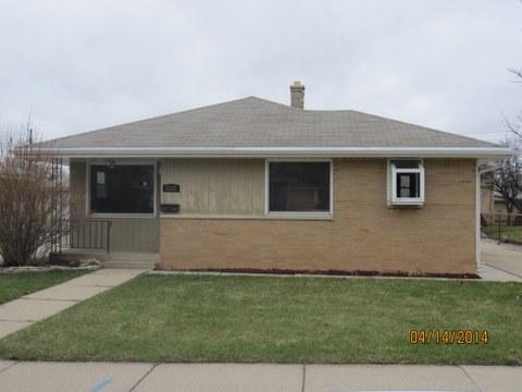 4532 N Houston Ave, Milwaukee, WI 53218