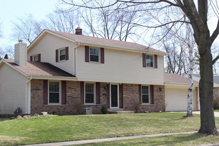 W60N958 Glenwood Dr, Cedarburg, WI 53012