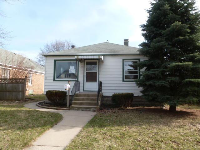 2909 E Van Norman Ave, Saint Francis, WI 53235
