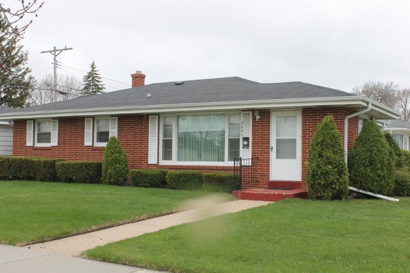 3840 La Salle St., Racine, WI 53402