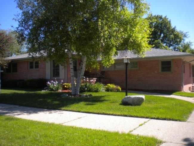 3744 St Andrews Blvd, Racine, WI 53405