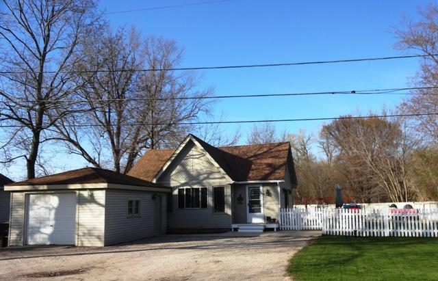 7557 Shorewood Dr., Salem, WI 53168