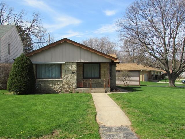 1000 W La Salle Ave., Glendale, WI 53209