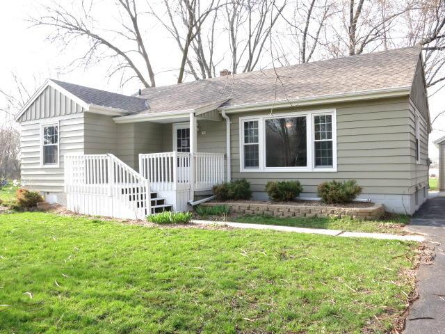 769 Glacier Rd., Pewaukee, WI 53072