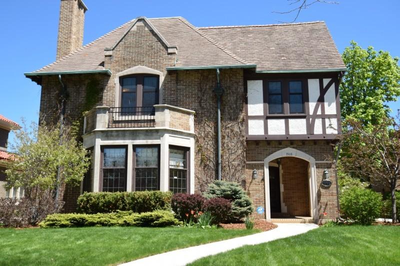 3508 N Shepard Ave., Shorewood, WI 53211