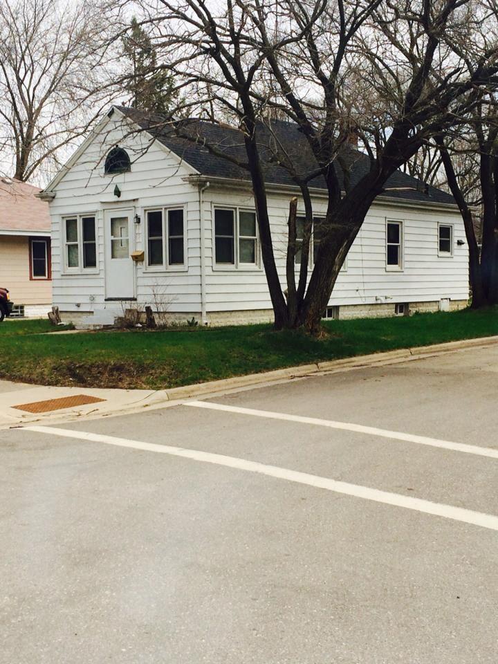 2553 S 15th St, La Crosse, WI 54601