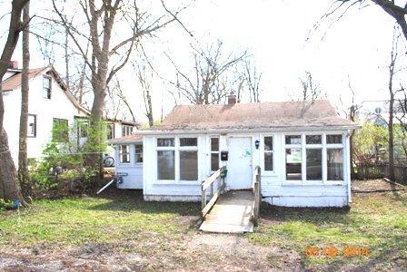 119 Lake St., Pewaukee, WI 53072