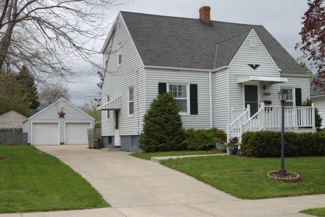 2200 Orchard St., Racine, WI 53405