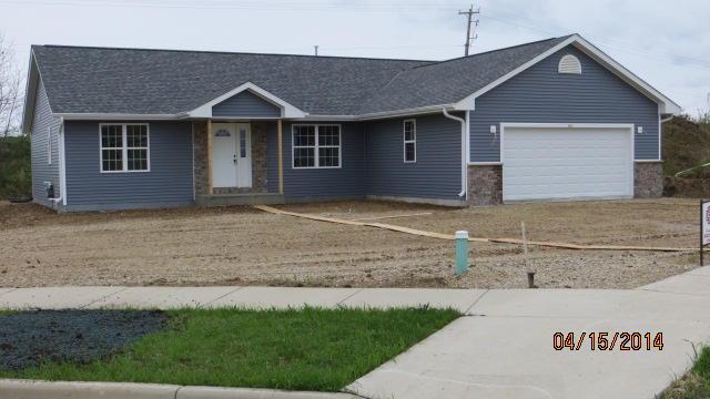 541 S Silver Fox Dr., Kewaskum, WI 53040