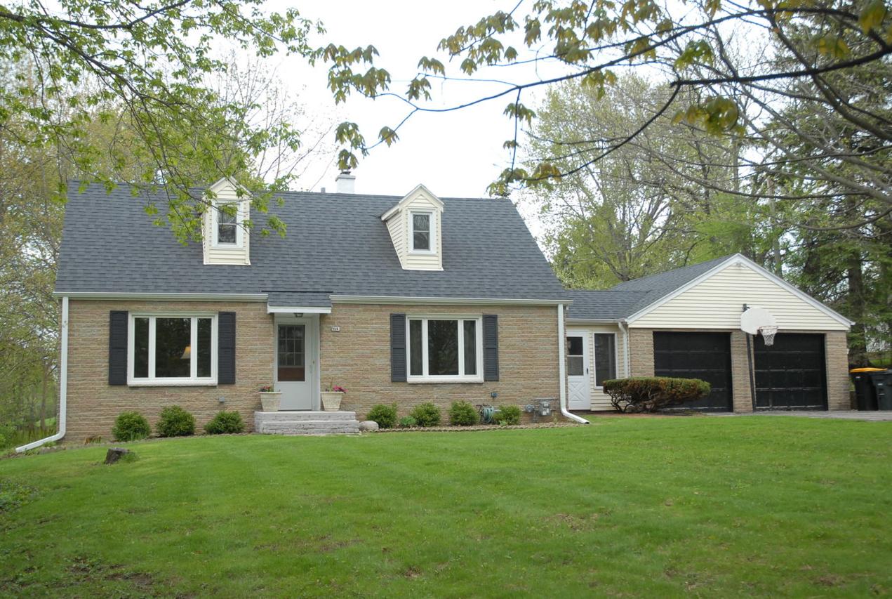 964 N 115th St., Wauwatosa, WI 53226