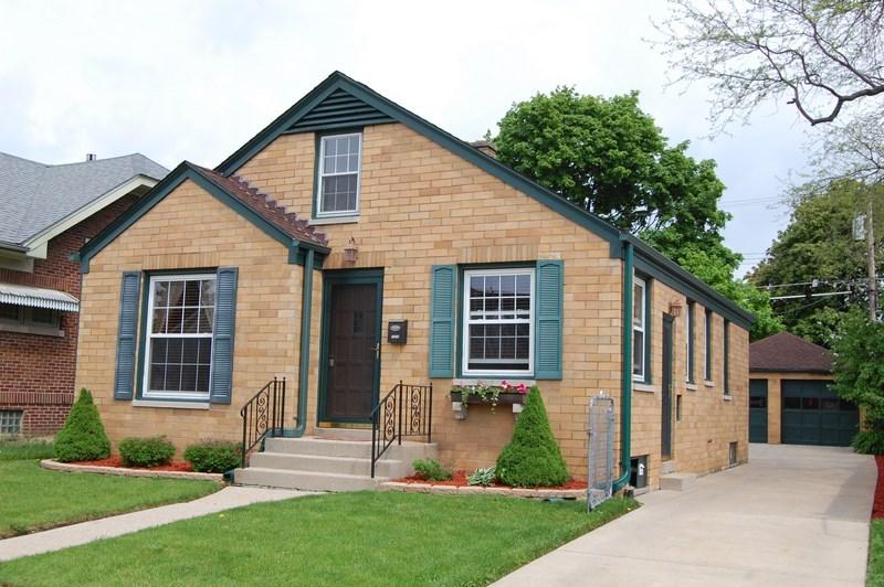 1212 Isabelle Ave, Racine, WI 53402