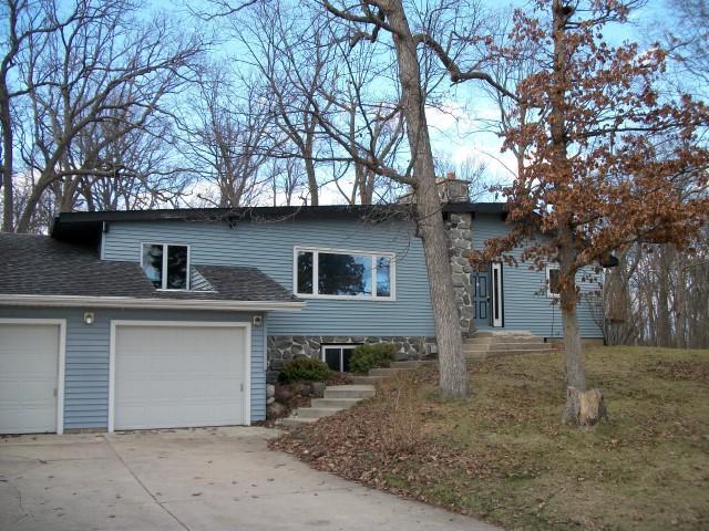 5370 Paradise Ln., Slinger, WI 53086
