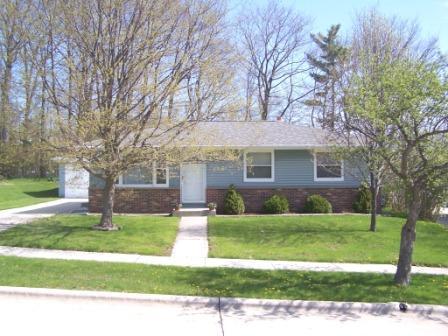 1740 Camelot Blvd, Sheboygan, WI 53081
