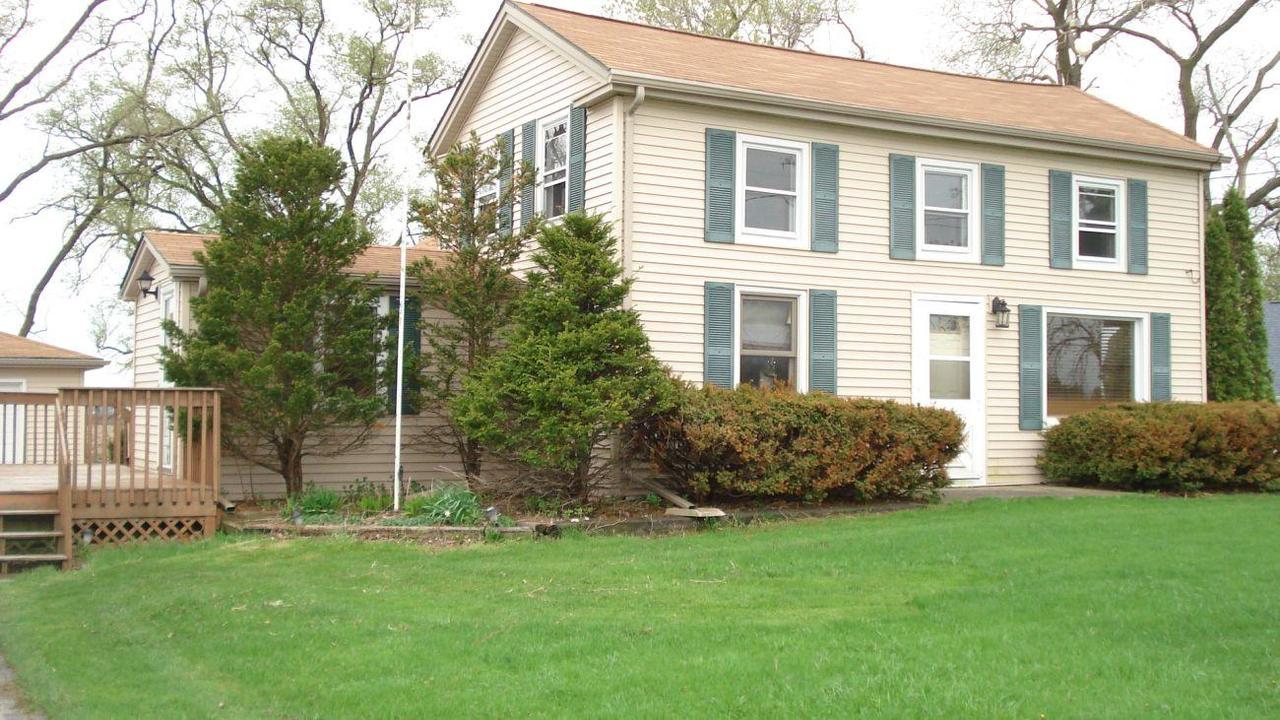 11621 Braun Rd, Mount Pleasant, WI 53177