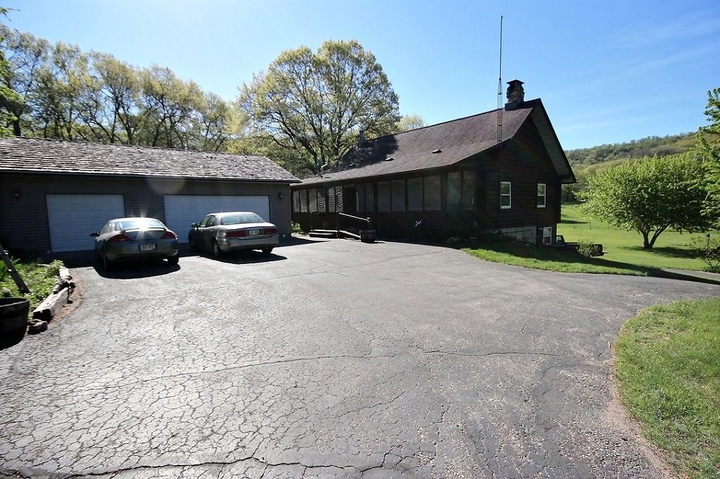 W7259 Sylvester Rd, Holland, WI 54636