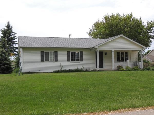 1933 Willow Rd, Twin Lakes, WI 53181