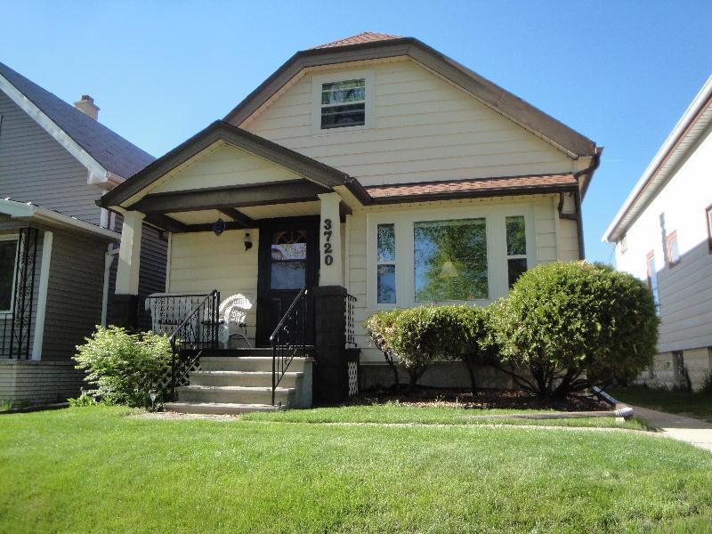 3720 E Holmes Ave, Cudahy, WI 53110