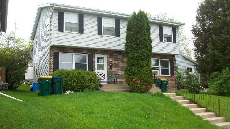 321 N Crowns St #323, Port Washington, WI 53074