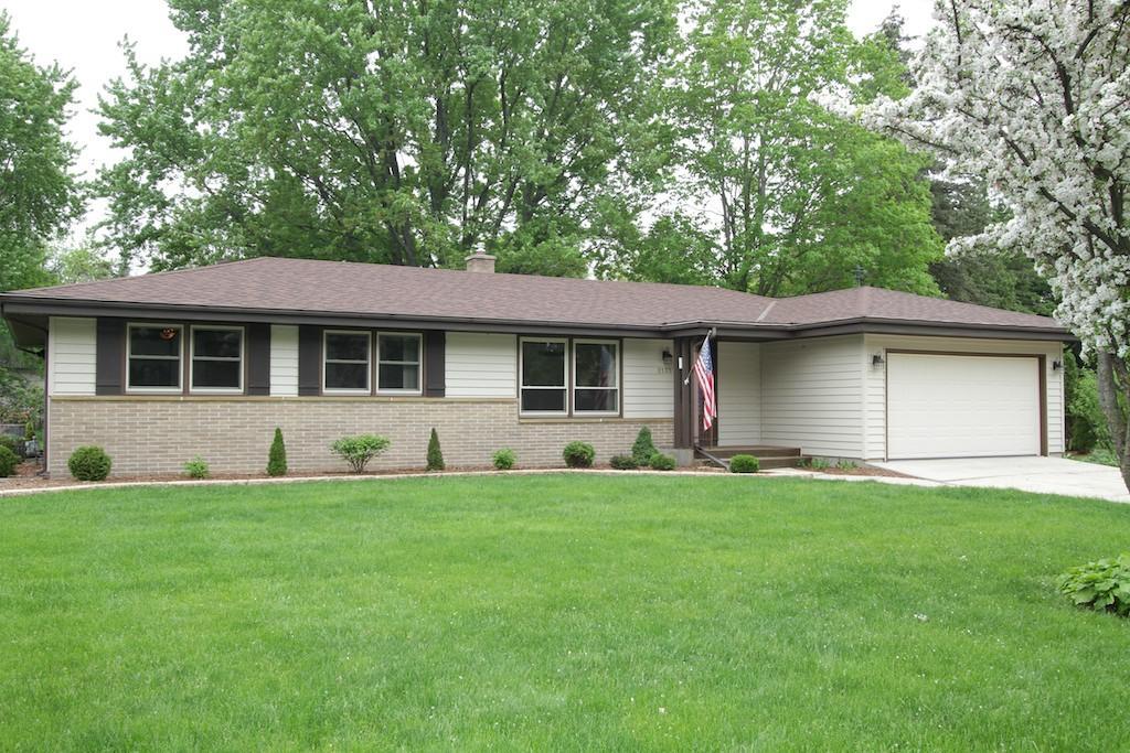 2135 W Brantwood Ave., Glendale, WI 53209