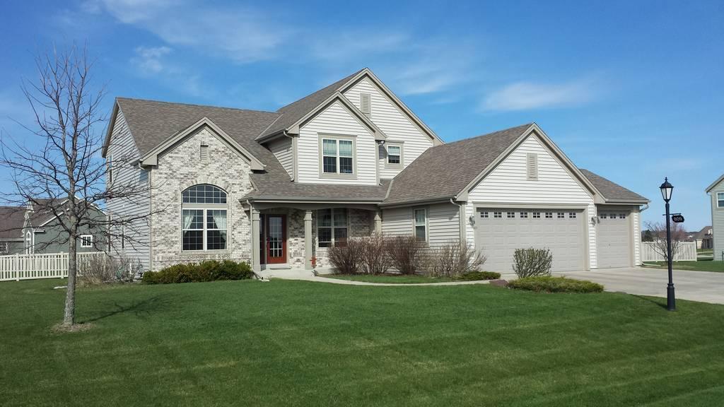 809 Mansfield Dr, Eagle, WI 53119
