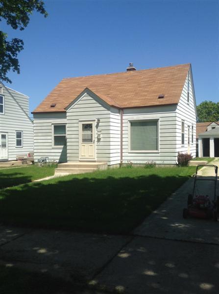 1226 E Tripoli Ave., Milwaukee, WI 53207