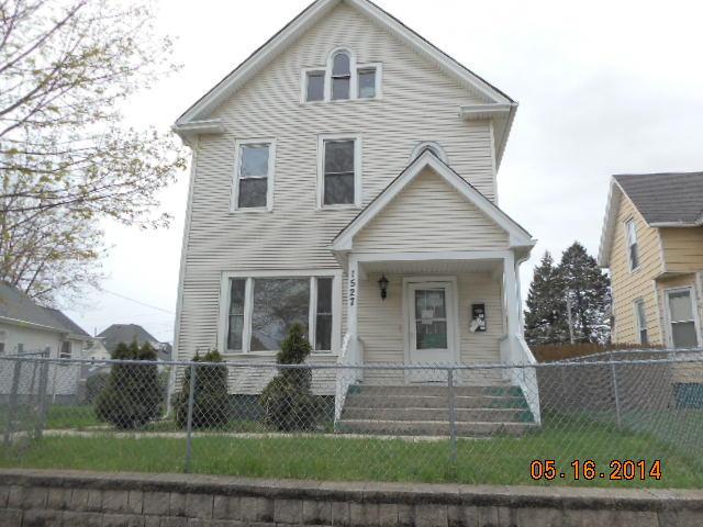 1527 Maple St, Racine, WI 53404