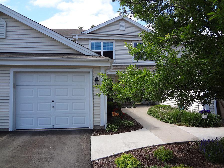 2103 E Broadway #B, Waukesha, WI 53186