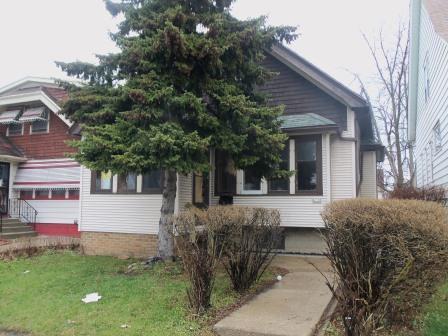 4710 N 37th St, Milwaukee, WI 53209
