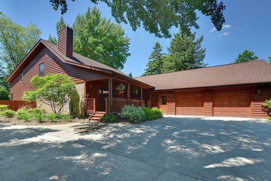 21595 W Cleveland Ave, New Berlin, WI 53146