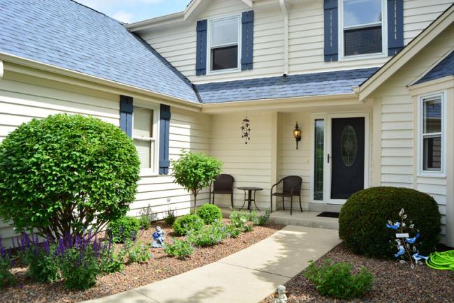 N58W24328 Clover Dr, Sussex, WI 53089