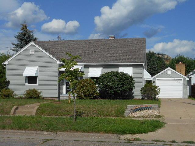 825 22nd St, La Crosse, WI 54601