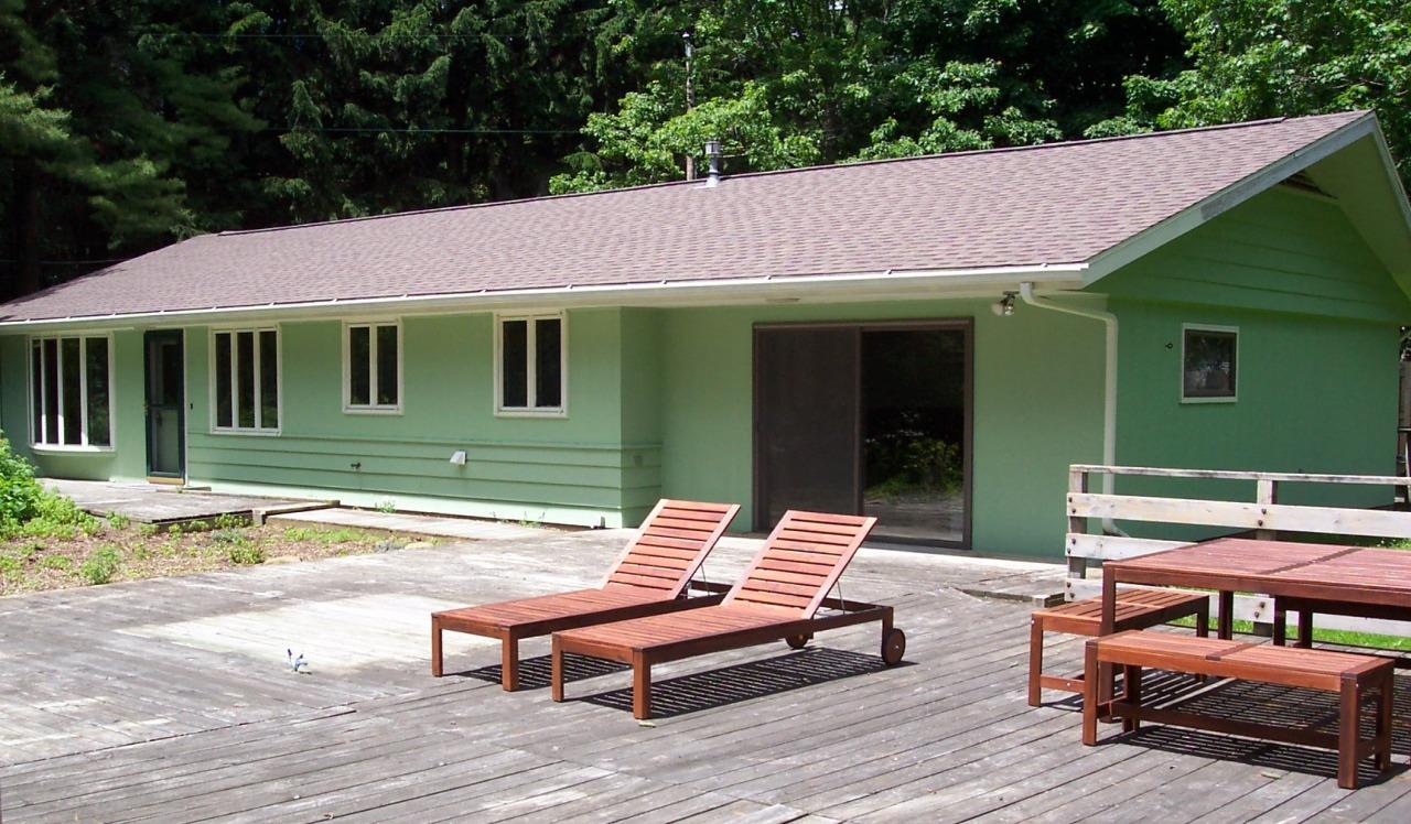 N1819 Nuestro Dr, Holland, WI 53070
