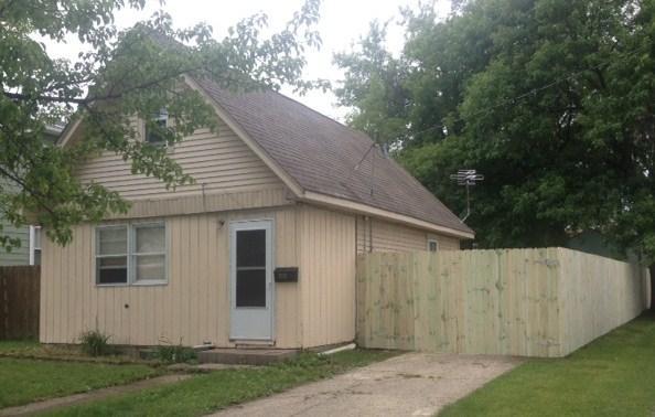 5226 32nd Ave, Kenosha, WI 53144