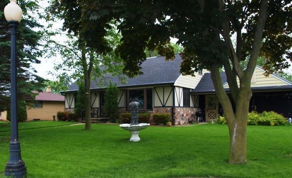 202 Crestwood Dr., Sheboygan Falls, WI 53085