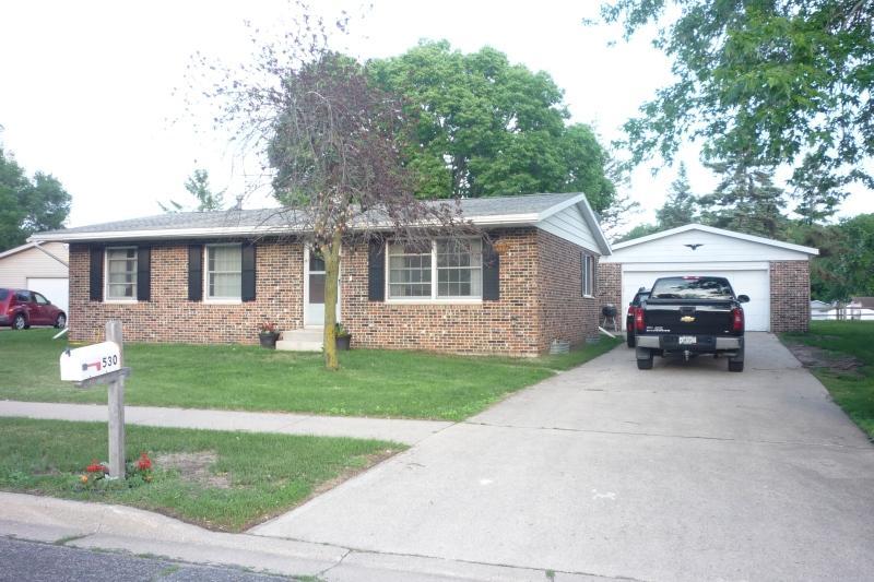 530 Spruce St, Onalaska, WI 54650
