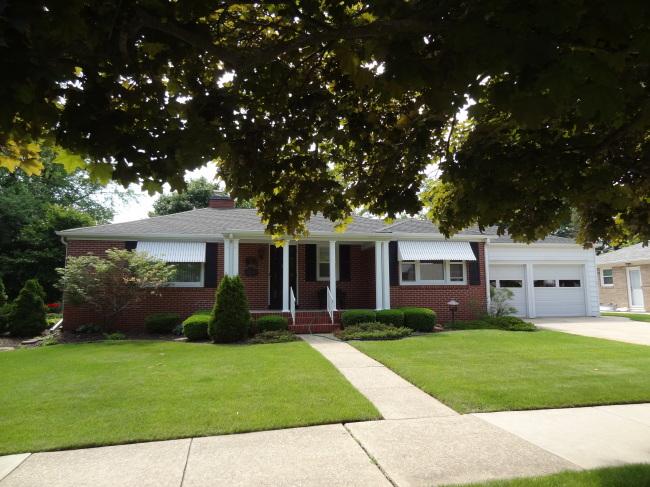 1124 Indiana St, Racine, WI 53405