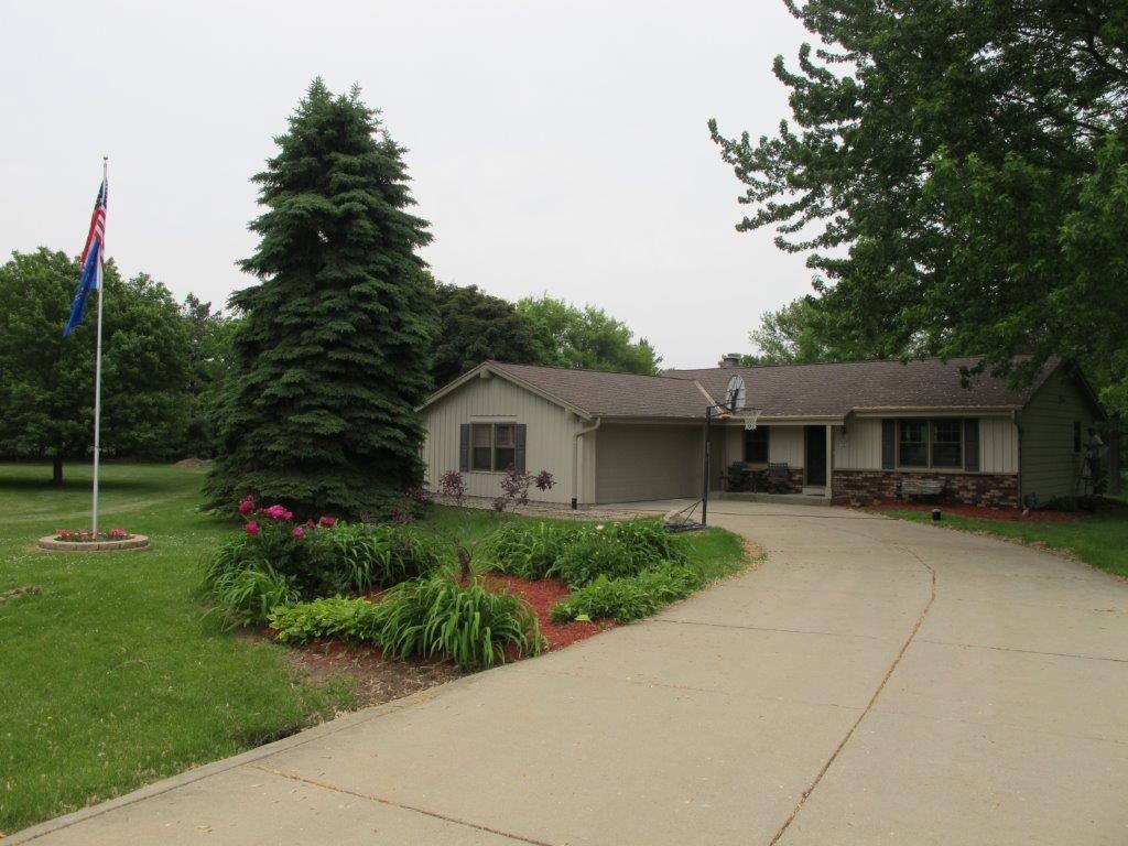 W308S10636 Green Hill, Mukwonago, WI 53149