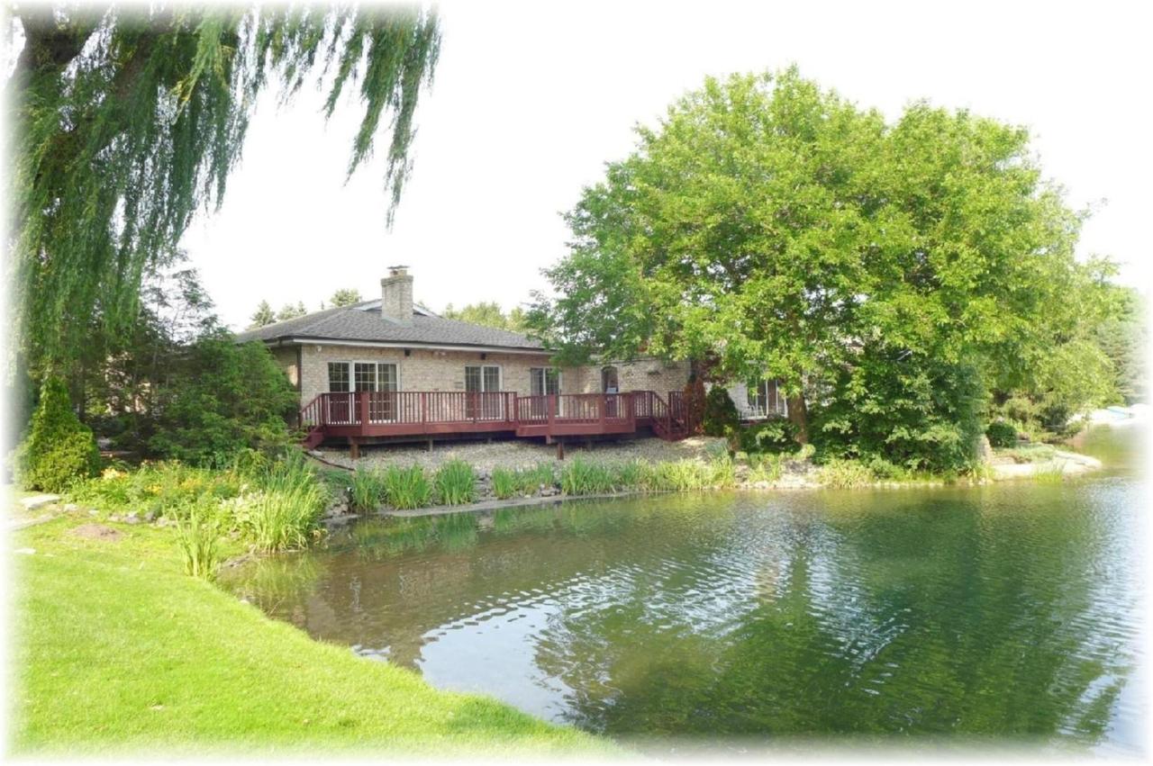 3200 Island Club N 9, Mount Pleasant, WI 53405
