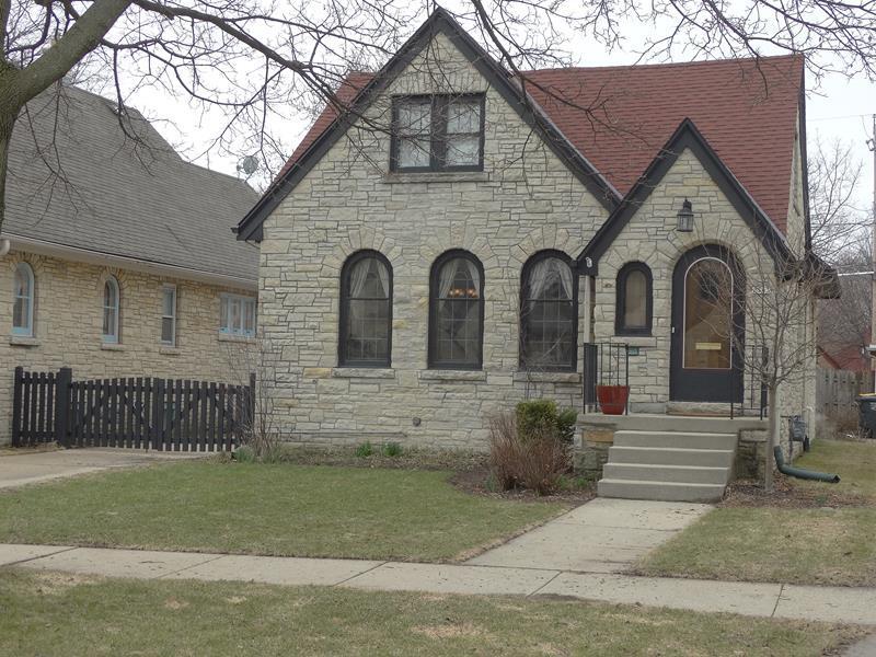 2563 N 62nd St., Wauwatosa, WI 53213