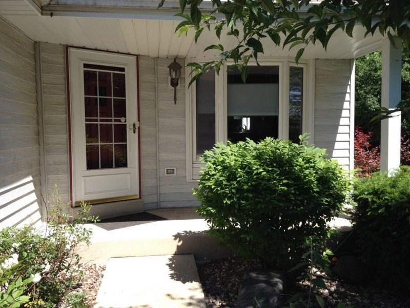5714 S 107th St, Hales Corners, WI 53130