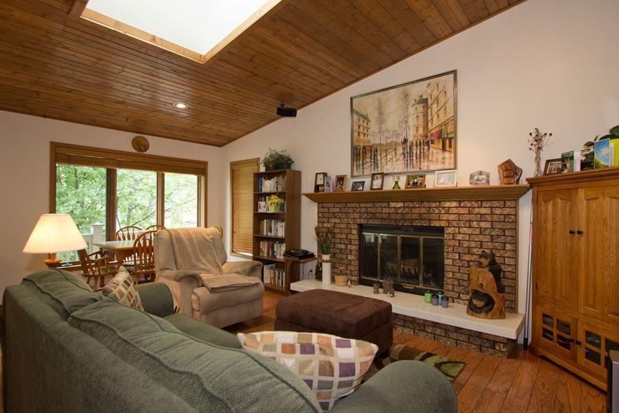 223 Hawthorne Dr., Twin Lakes, WI 53181