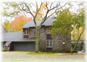 26 Stonewood Ct, Wind Point, WI 53402