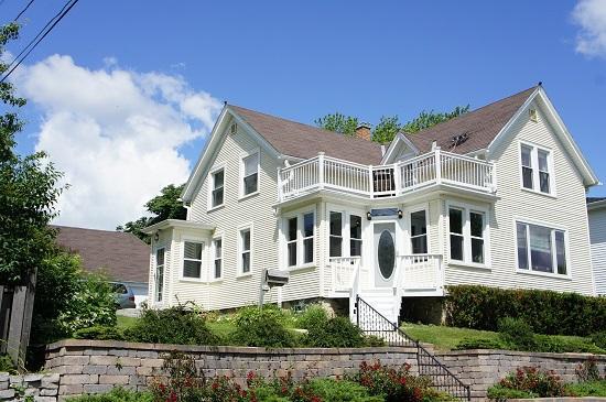 541 N Powers St, Port Washington, WI 53074